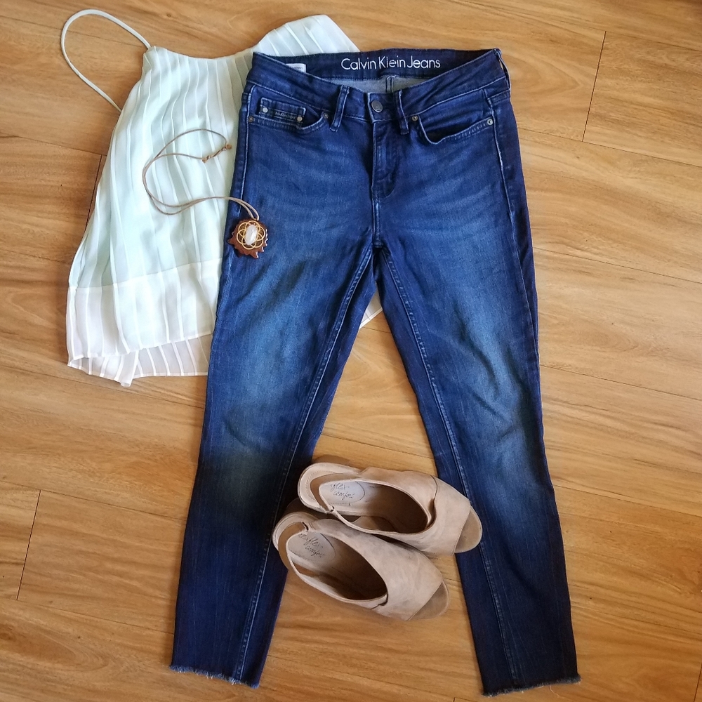 Calvin Klein Dark Wash Skinny Jeans Sz 2